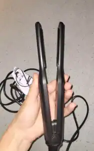 Plancha de pelo alisadora xnuoyo negra